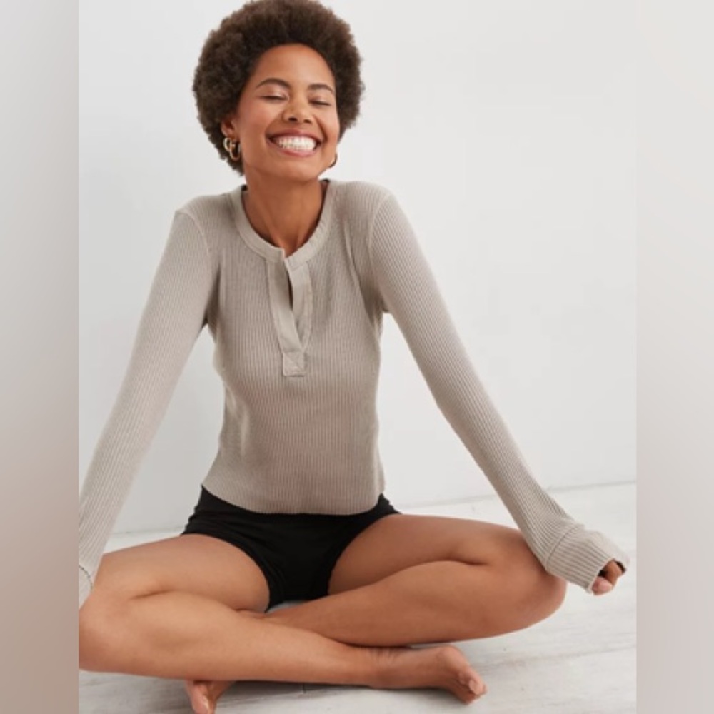 Aerie ribbed lonsleeve top super stretch small